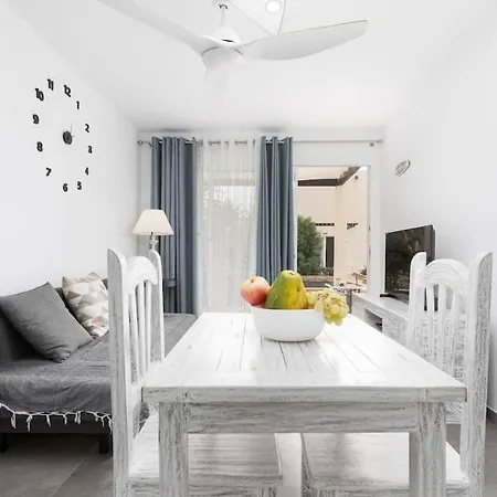 B-rent Alisios Playa Isla Bonita *